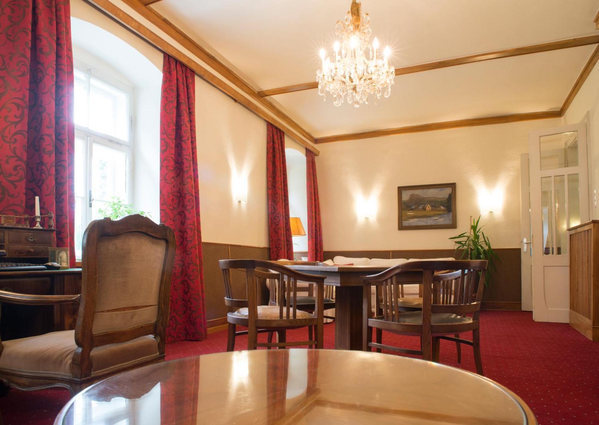 Hotel Landsitz Pichlschloss Neumarkt in Steiermark Extérieur photo